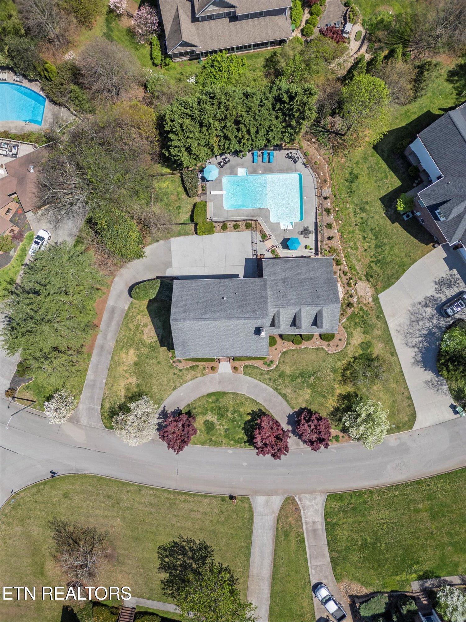 1066 White Oak Ave
