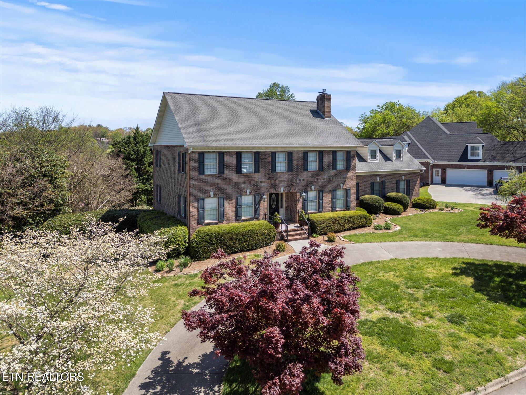 1066 White Oak Ave