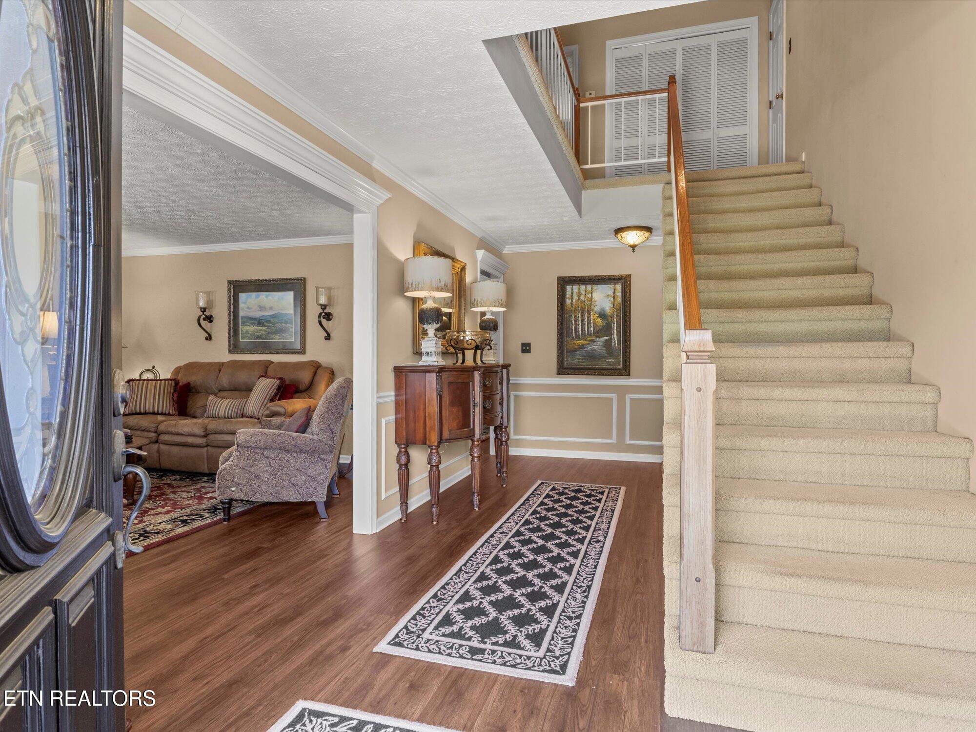 1066 White Oak Ave
