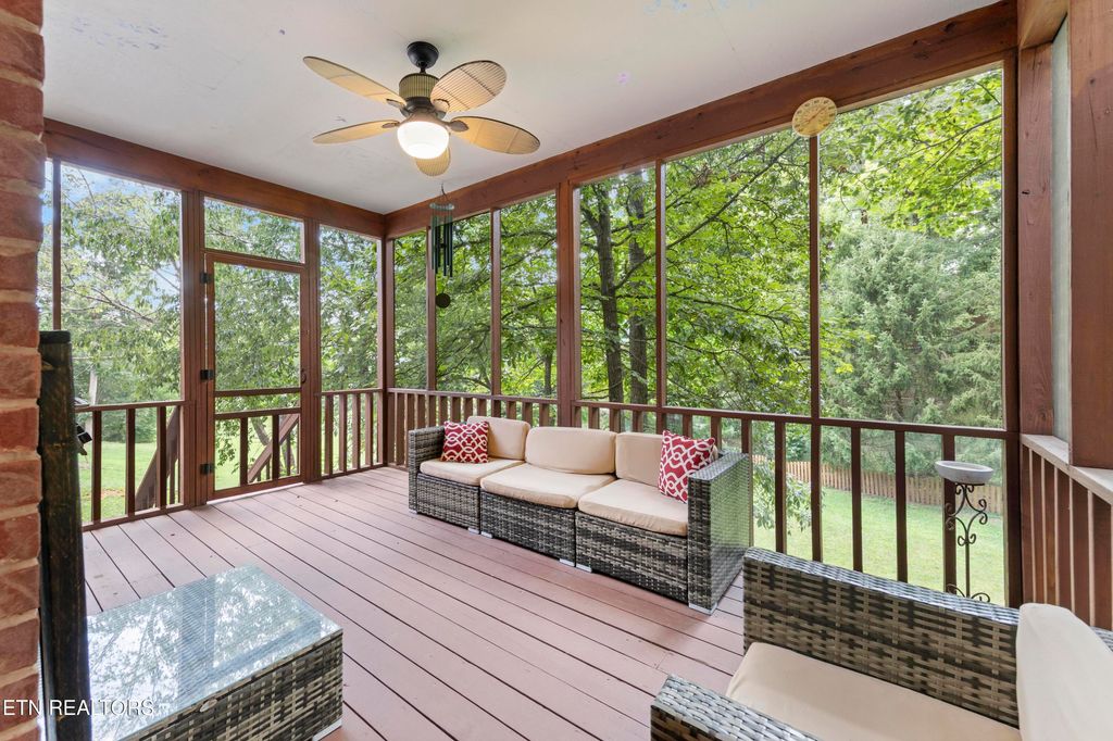 Photo of 10605 Summit Mountain Court, Knoxville, TN 37922 (MLS # 1312832)