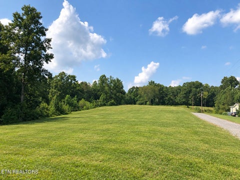 Photo of 00 Twin Oaks Rd, Gainesboro, TN 38562 (MLS # 1355183)