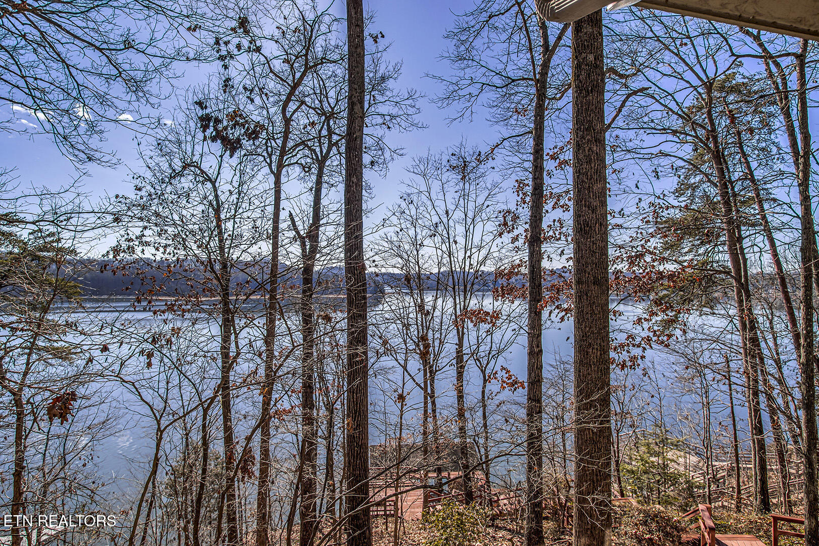 Loudon, Tennessee 37774, United States, 3 Bedrooms Bedrooms, ,4 BathroomsBathrooms,Residential,Pending,17945