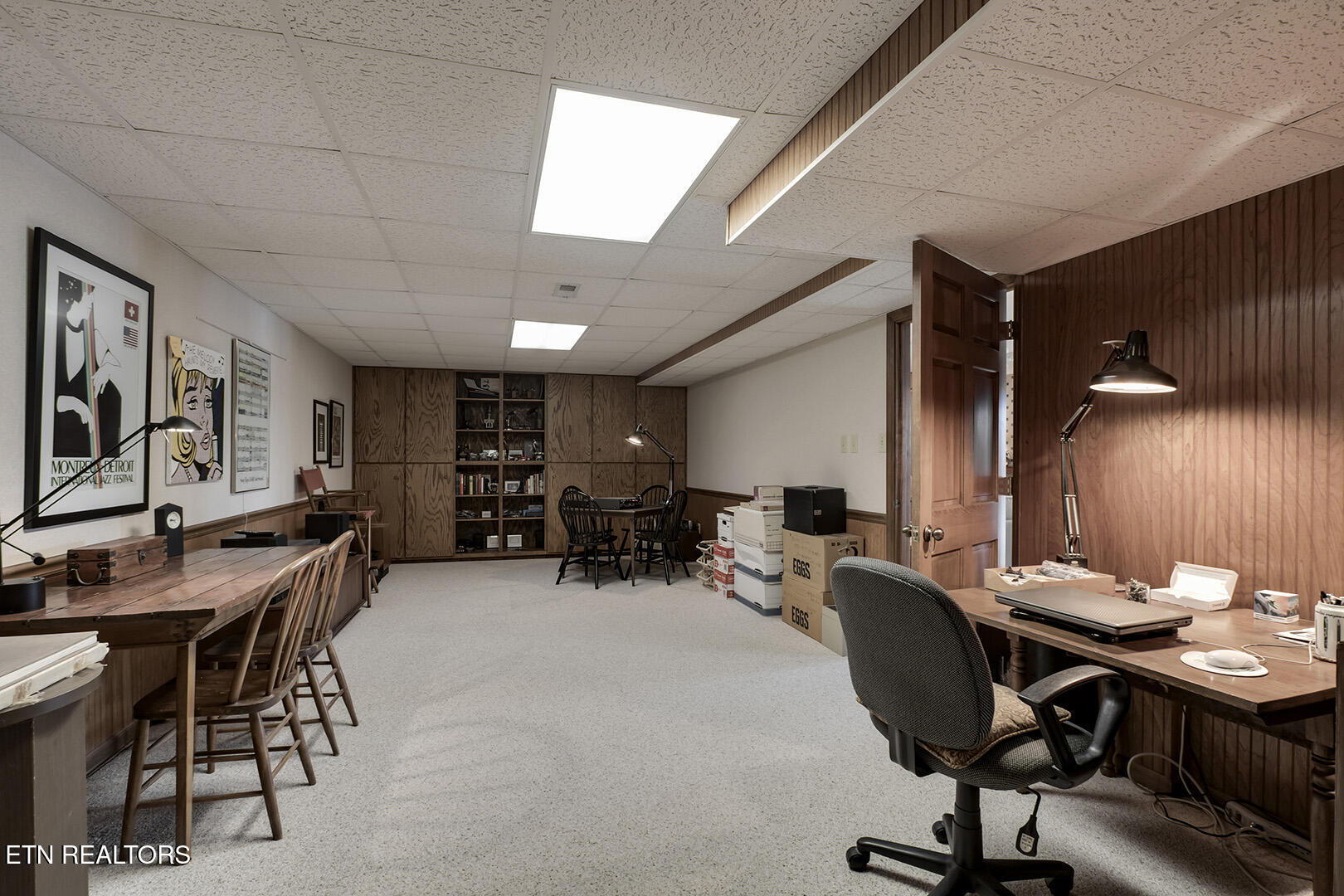 Loudon, Tennessee 37774, United States, 3 Bedrooms Bedrooms, ,4 BathroomsBathrooms,Residential,Pending,17945