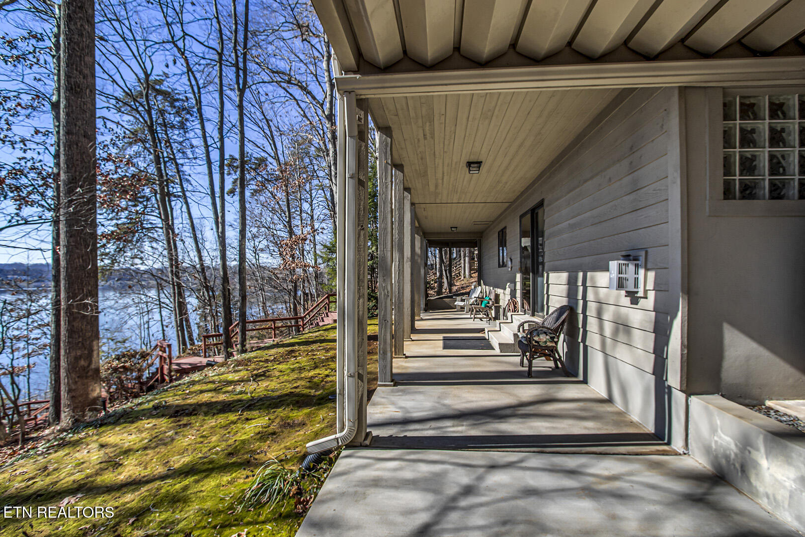 Loudon, Tennessee 37774, United States, 3 Bedrooms Bedrooms, ,4 BathroomsBathrooms,Residential,Pending,17945