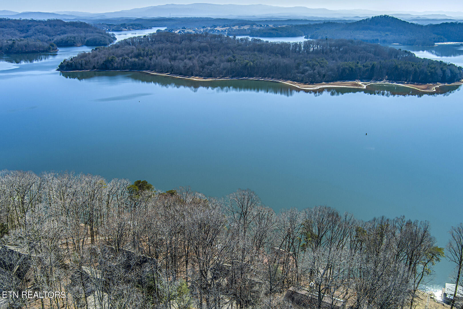 Loudon, Tennessee 37774, United States, 3 Bedrooms Bedrooms, ,4 BathroomsBathrooms,Residential,Pending,17945