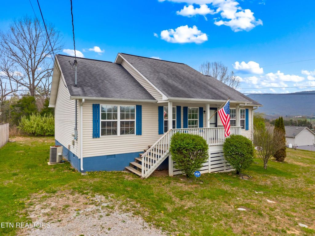 Photo of 202 Sandy Circle, LaFollette, TN 37766 (MLS # 1334564)