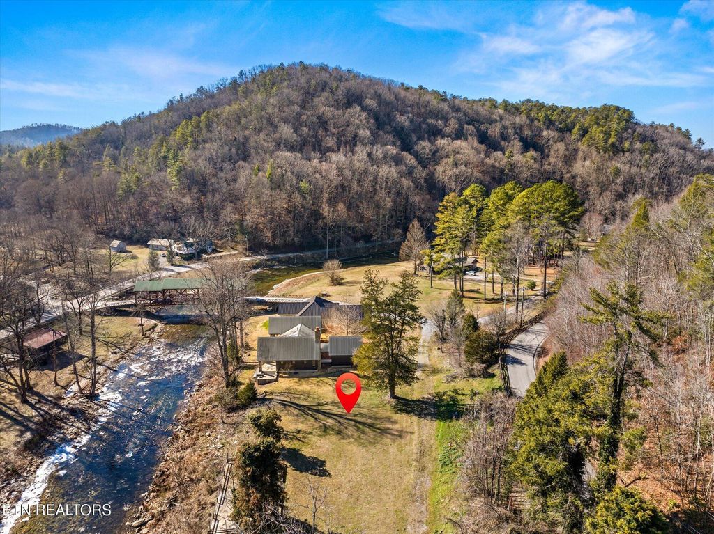 Photo of 264 Rafter Rd, Tellico Plains, TN 37385 (MLS # 1287845)