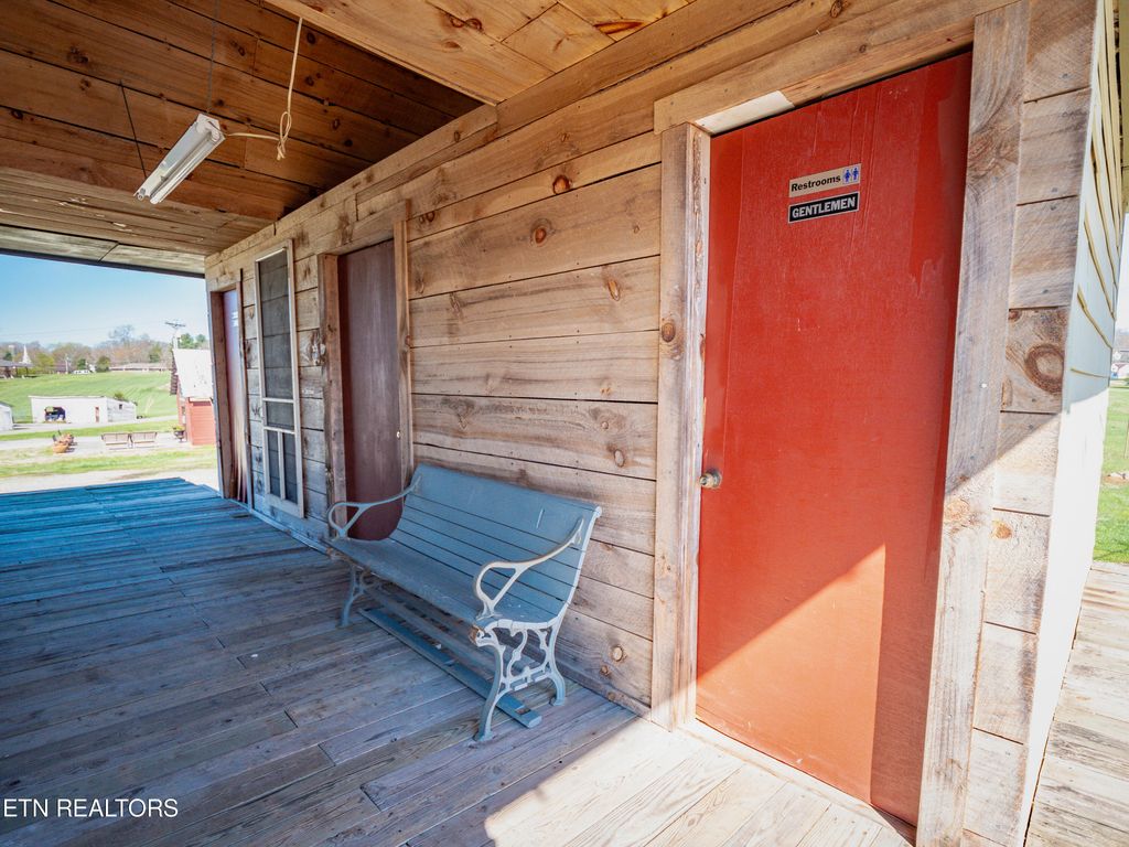 Photo of 6736 Morganton Rd, Greenback, TN 37742 (MLS # 1259405)