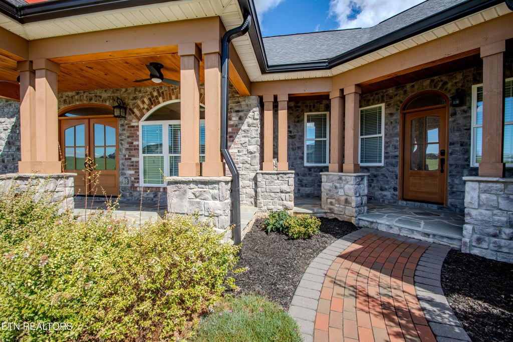 Photo of 672 Winding Creek Way, Walland, TN 37886 (MLS # 1355941)