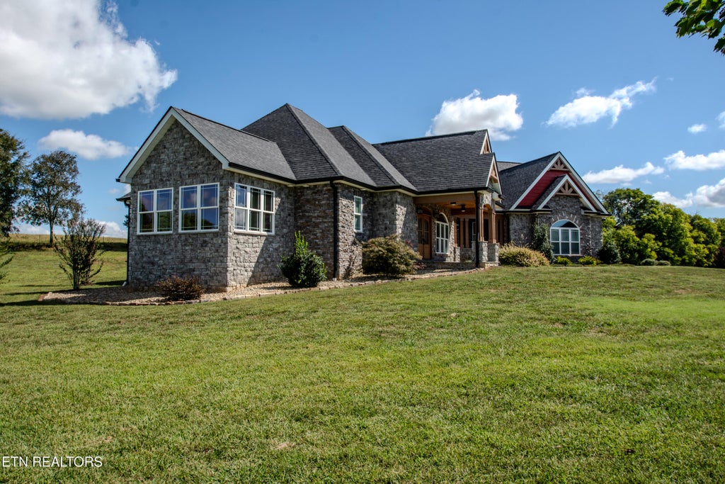 Photo of 672 Winding Creek Way, Walland, TN 37886 (MLS # 1355941)