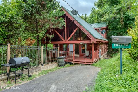 Photo of 245 Edens Way, Sevierville, TN 37876 (MLS # 1347950)