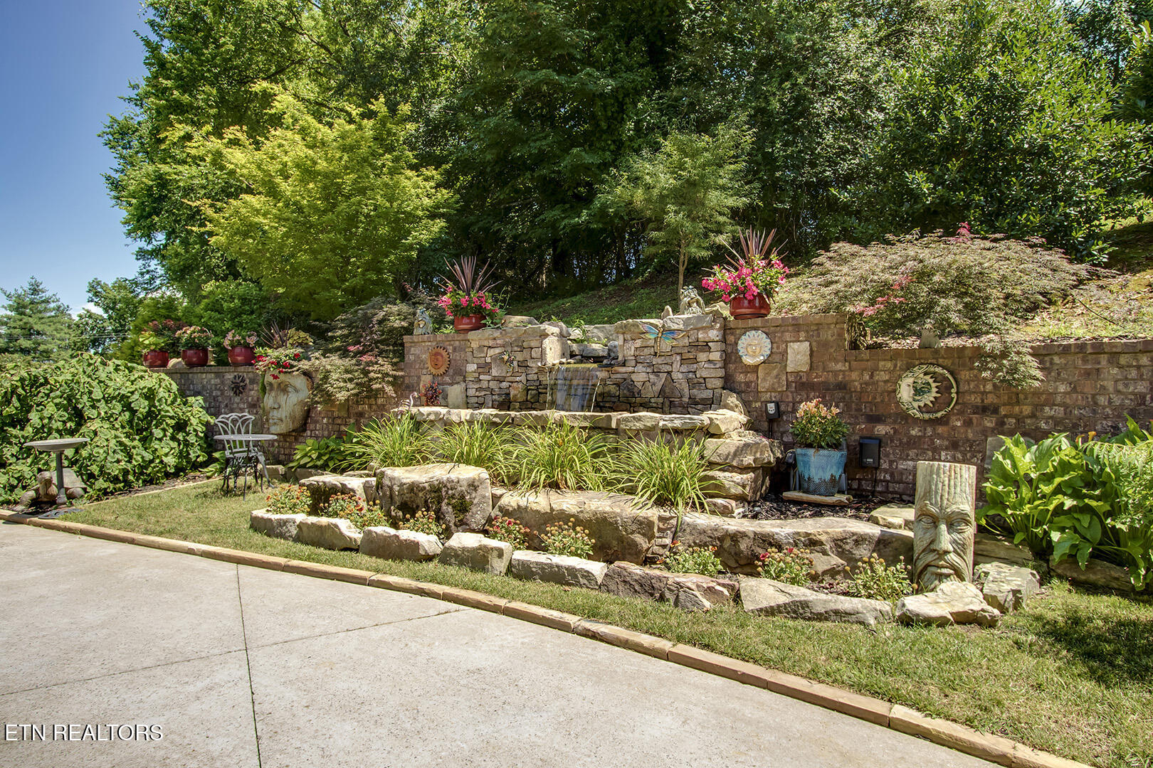 245 Harrison Bend Rd