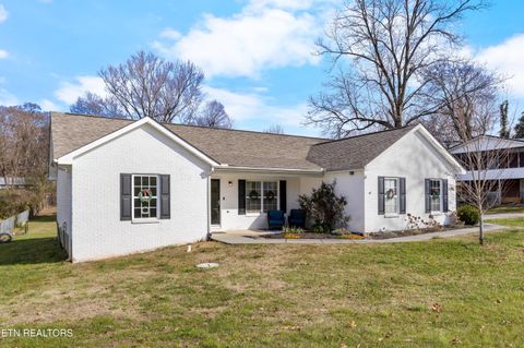 Photo of 2207 Tuckaleechee Pike, Maryville, TN 37803 (MLS # 1325582)