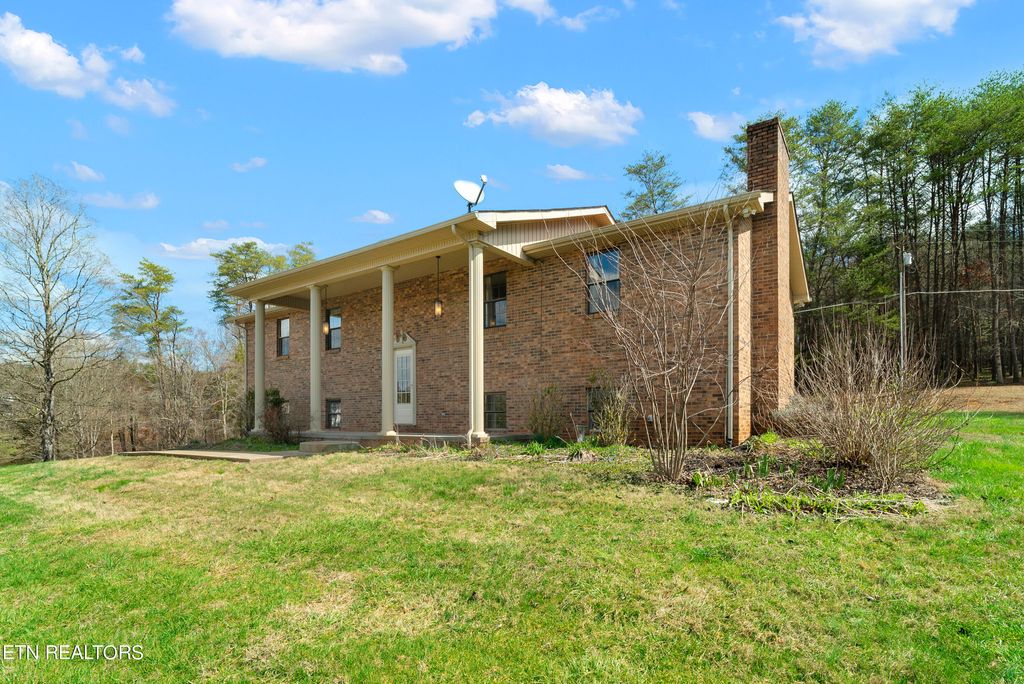 Photo of 405 Old State Rd, Tellico Plains, TN 37385 (MLS # 1255225)