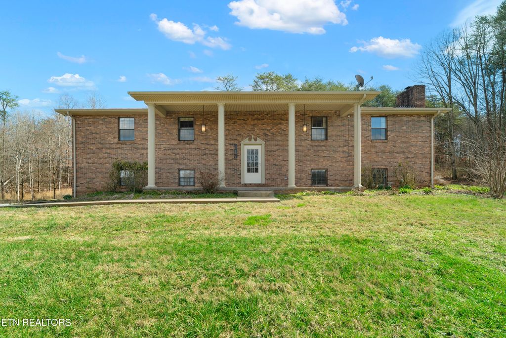 Photo of 405 Old State Rd, Tellico Plains, TN 37385 (MLS # 1255225)