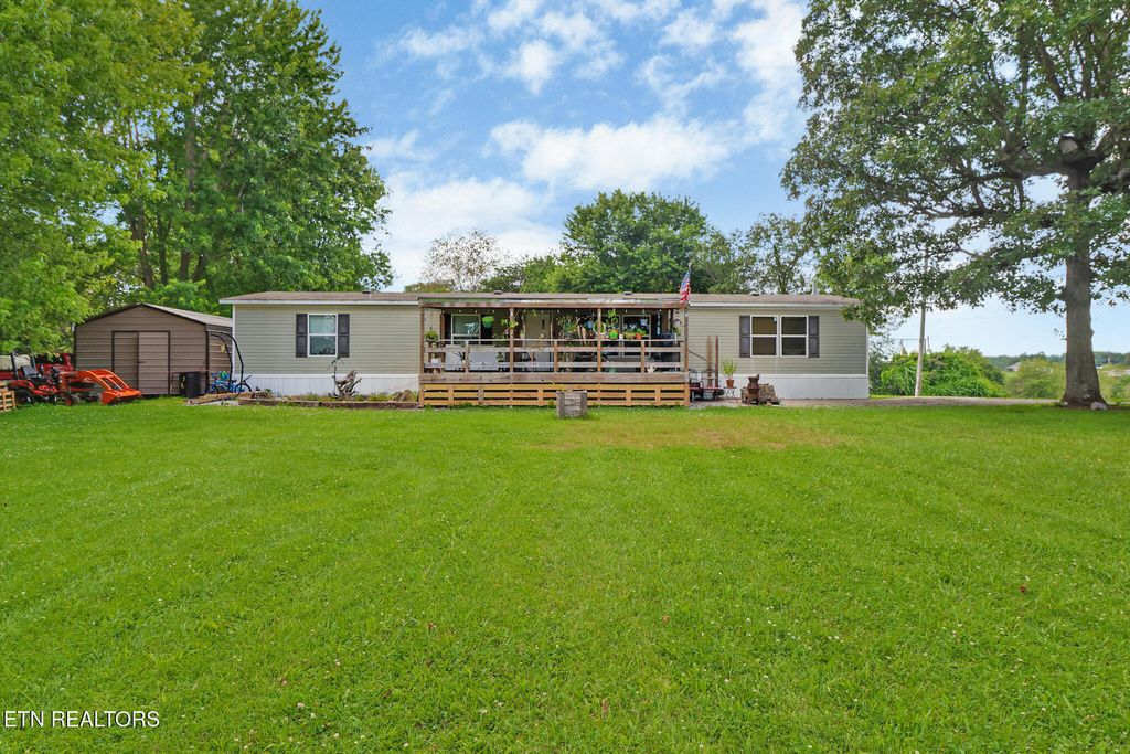 Photo of 12118 Lantana Rd, Crossville, TN 38572 (MLS # 1307755)
