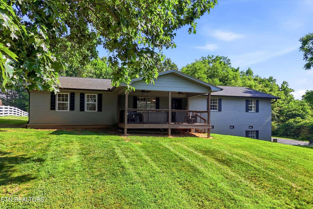 Photo of 379 Wells Rd, Powell, TN 37849 (MLS # 1344574)