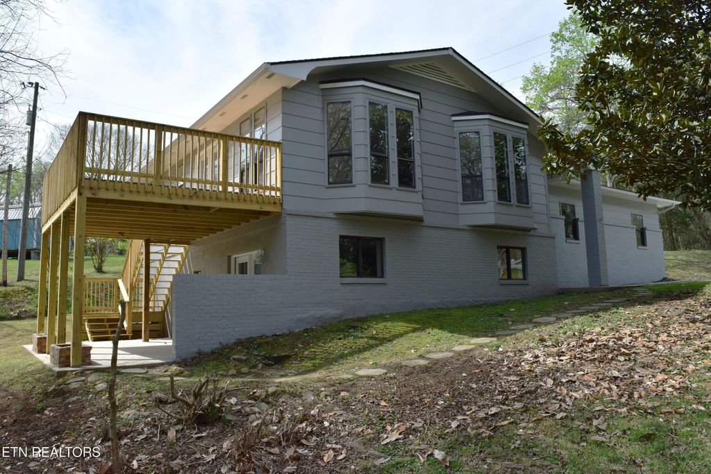 Photo of 153 Watson Circle, Clinton, TN 37716 (MLS # 1335569)