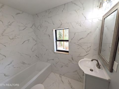 Tiny photo for 153 Watson Circle, Clinton, TN 37716 (MLS # 1335569)