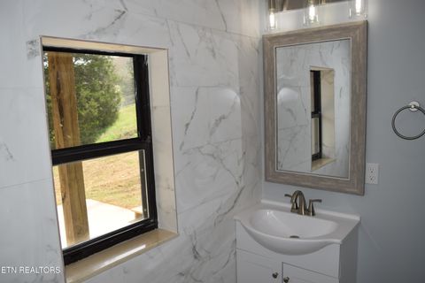 Tiny photo for 153 Watson Circle, Clinton, TN 37716 (MLS # 1335569)