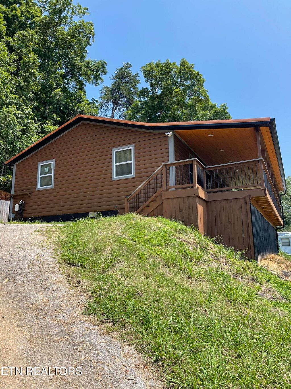 Photo of 1908 Inskip Lane, Dandridge, TN 37725 (MLS # 1341095)