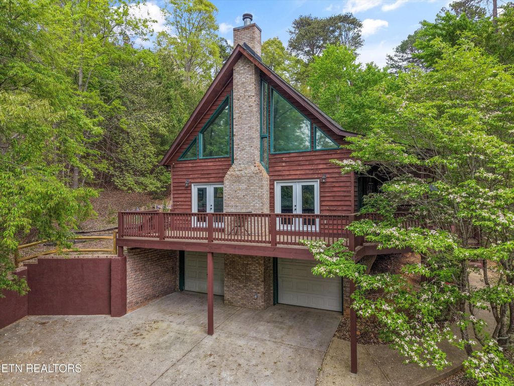 Photo of 1534 Cherry Brook Drive, Dandridge, TN 37725 (MLS # 1336665)