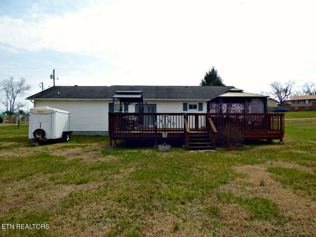 Photo of 312 Economy Circle, Dandridge, TN 37725 (MLS # 1331271)