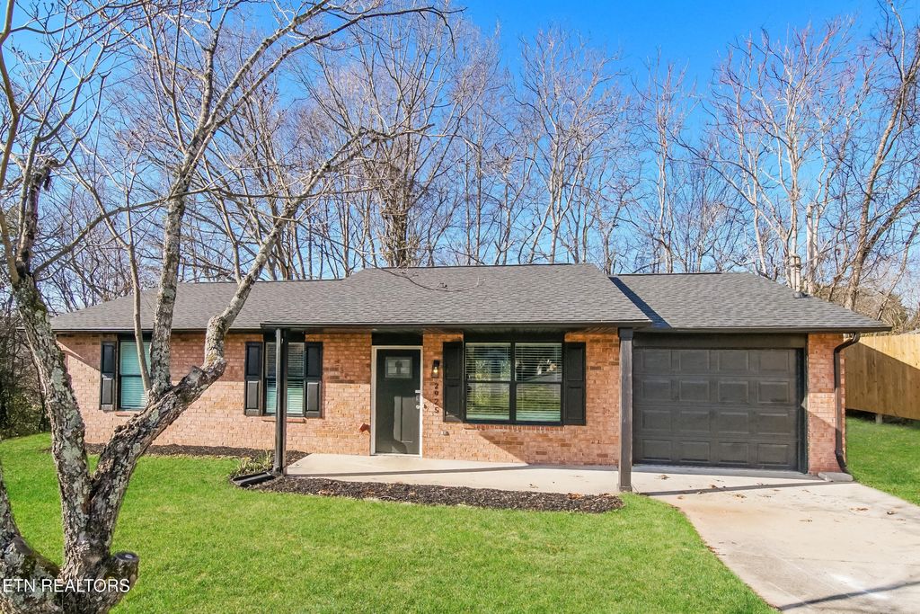 Photo of 2925 Bethel Place, Powell, TN 37849 (MLS # 1323824)