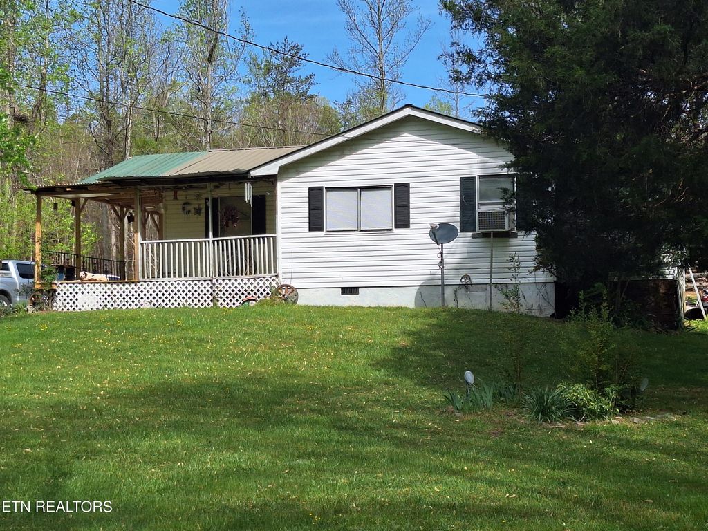 Photo of 180 Walker Rd, Tellico Plains, TN 37385 (MLS # 1335592)
