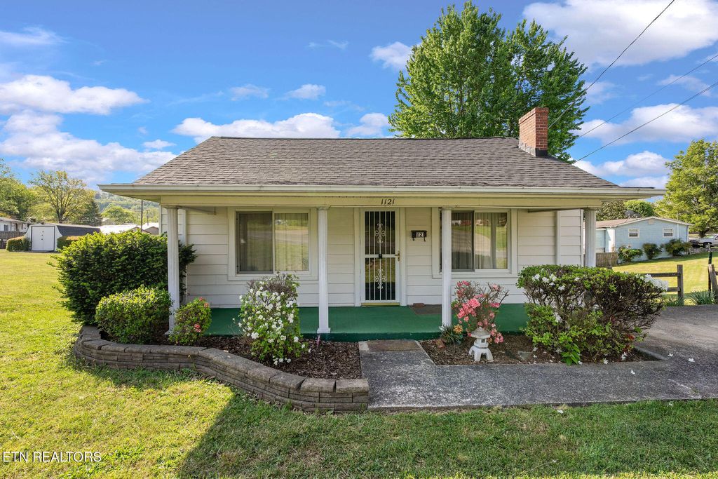 Photo of 1121 Bridwell St, Kingsport, TN 37664 (MLS # 1338400)