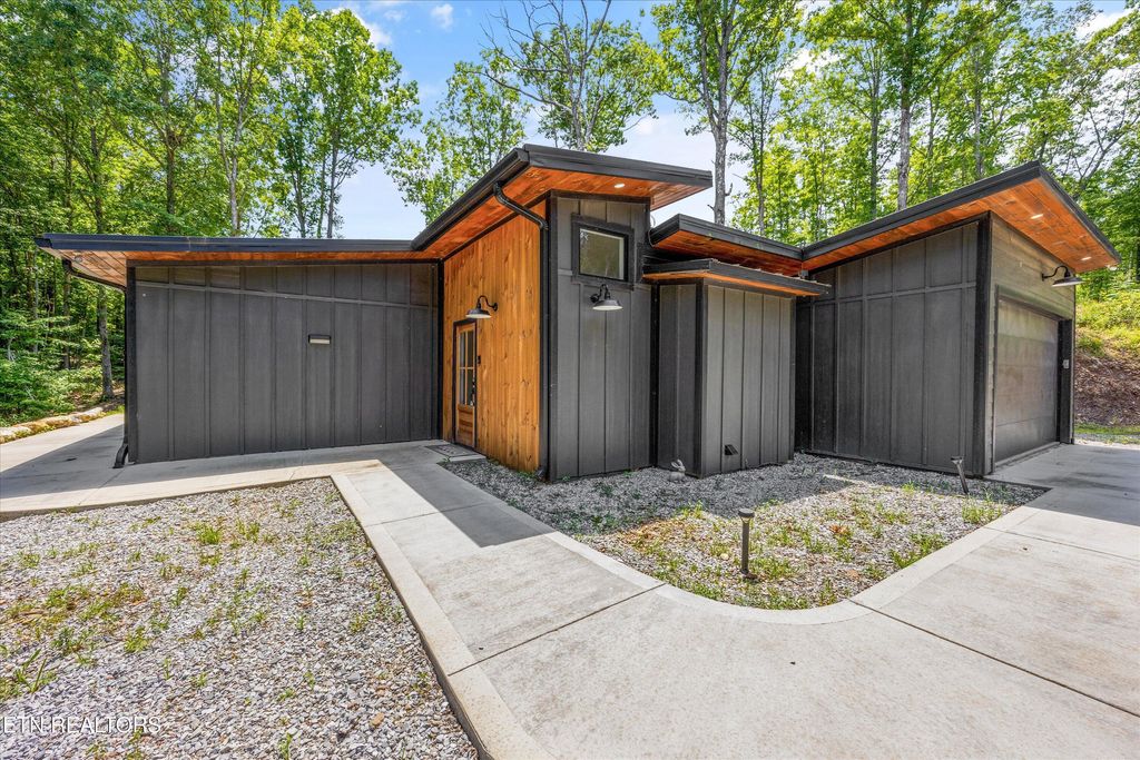 Photo of 11325 New Highway 68, Tellico Plains, TN 37385 (MLS # 1307230)