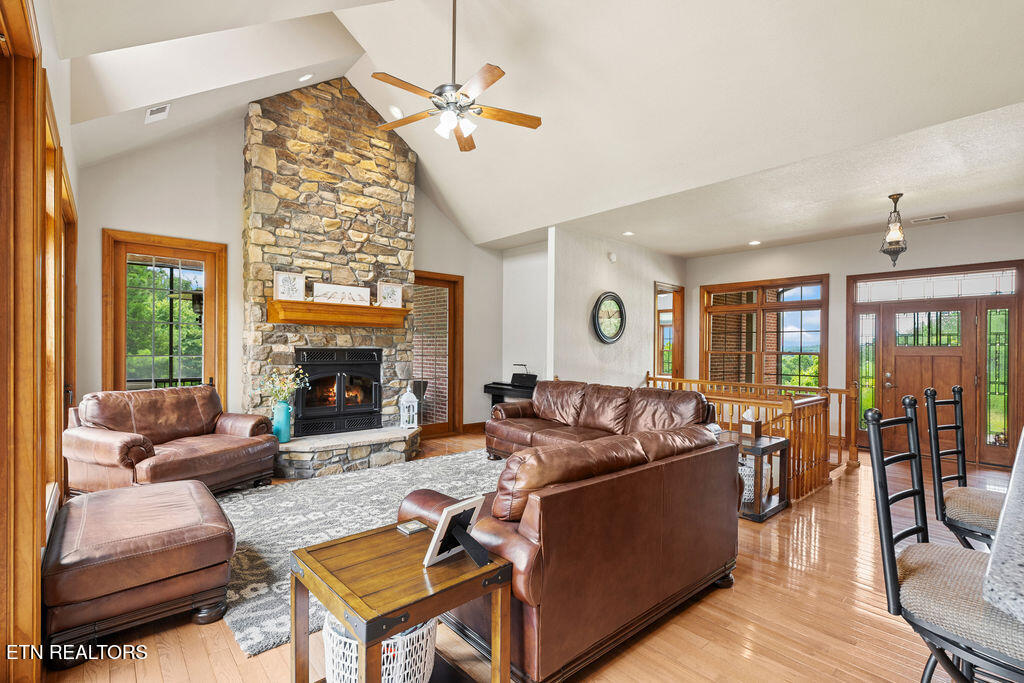 1410 Ward Rd