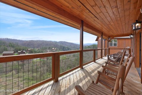 Tiny photo for 4541 Shangrila Way, Sevierville, TN 37876 (MLS # 1333791)