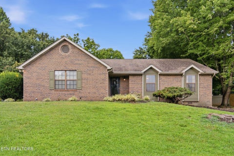 Photo of 935 Sugarwood Drive, Maryville, TN 37803 (MLS # 1348287)