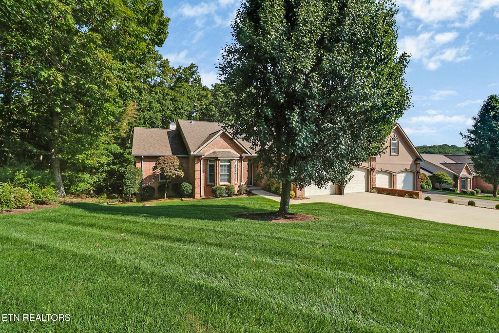Photo of 123 Lafayette Point #1, Crossville, TN 38558 (MLS # 1314324)