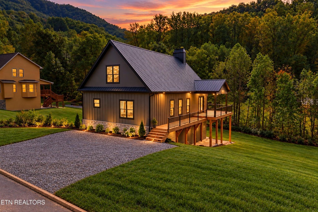 Photo of 3158 Thomas Headrick Rd, Sevierville, TN 37862 (MLS # 1358302)