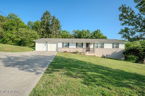 Photo of 2408 Brooks Ave, Knoxville, TN 37914 (MLS # 1338199)