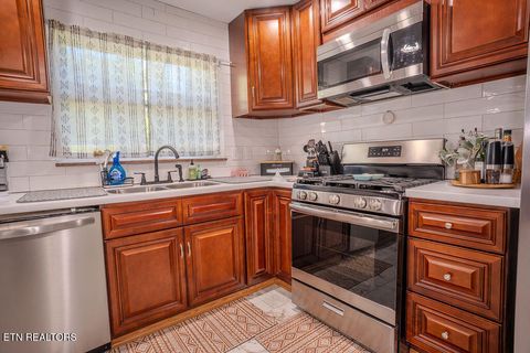 Tiny photo for 2408 Brooks Ave, Knoxville, TN 37914 (MLS # 1338199)