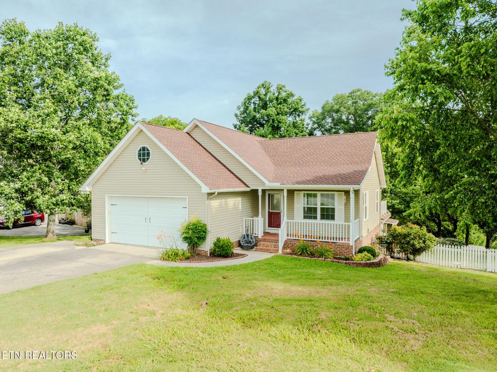Photo of 116 Deer Path Tr, Vonore, TN 37885 (MLS # 1304103)