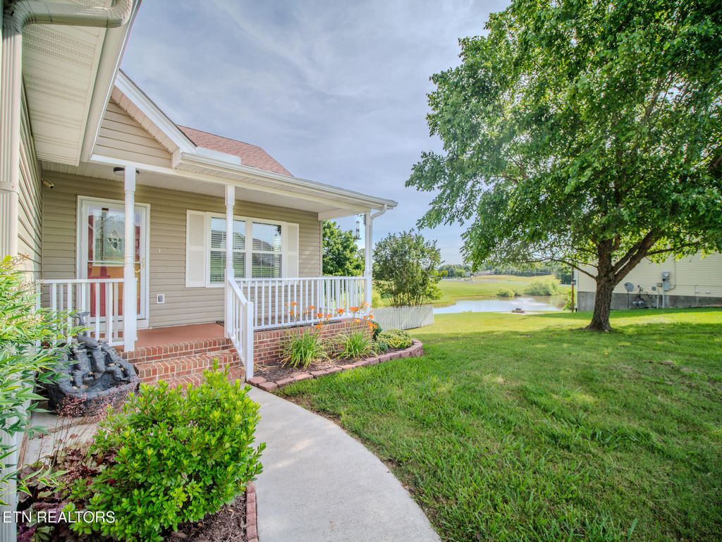 Photo of 116 Deer Path Tr, Vonore, TN 37885 (MLS # 1304103)