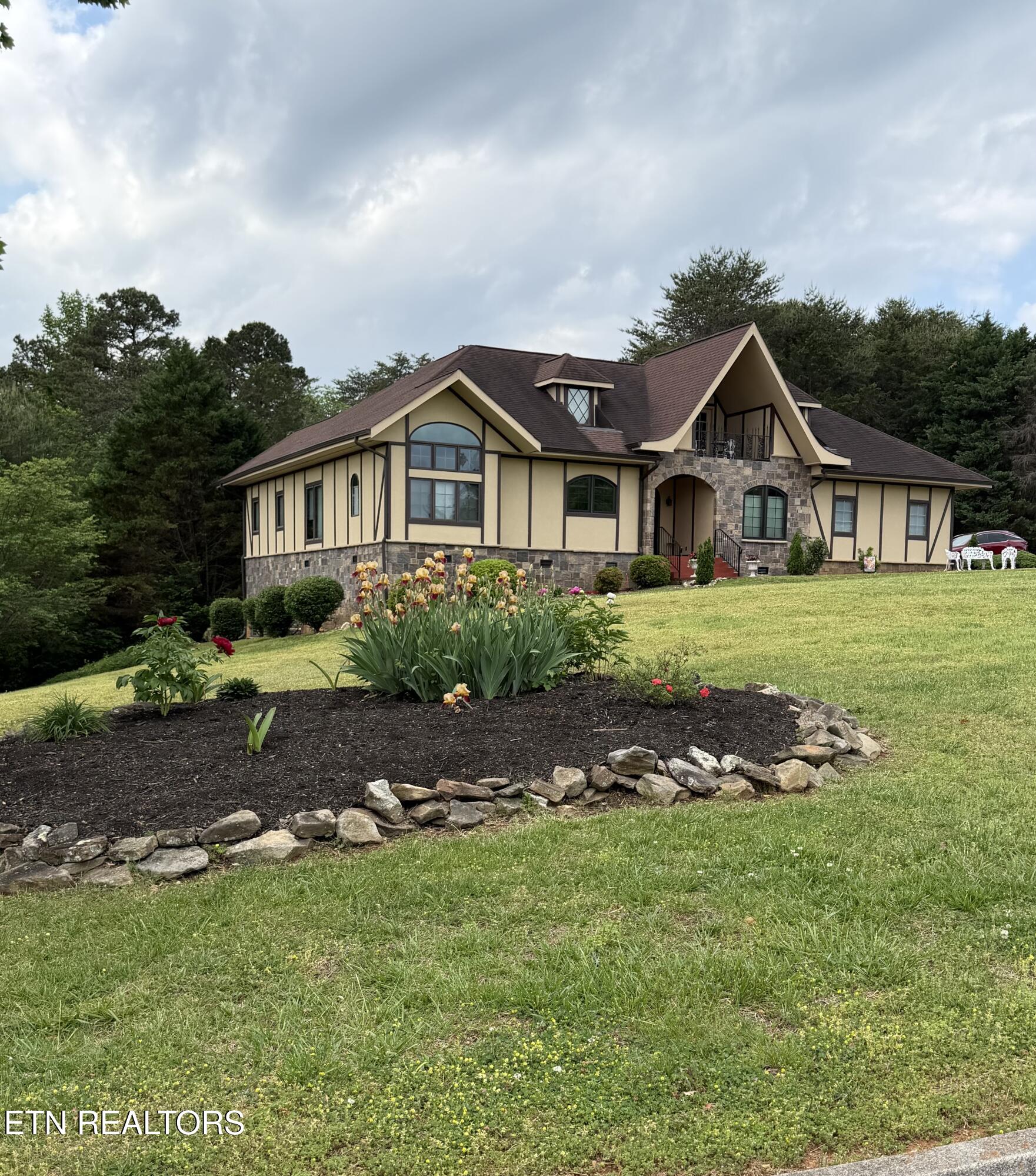 135 Bluffton Rd