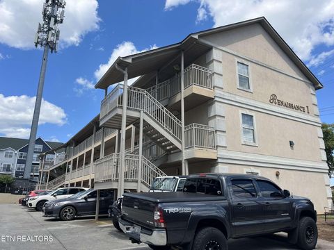 Photo of 412 Sir Keegan Way, Knoxville, TN 37916 (MLS # 1333138)