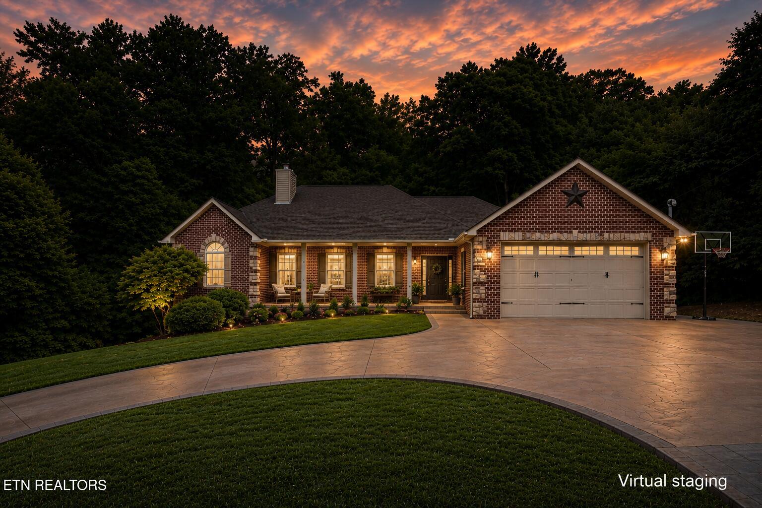 4505 Mockingbird Drive