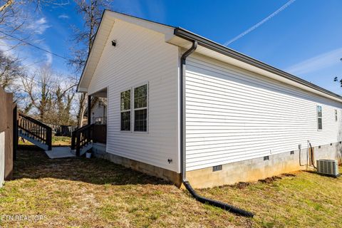 Tiny photo for 619 Midlake Drive, Knoxville, TN 37918 (MLS # 1329029)