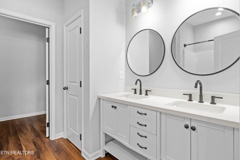 Tiny photo for 619 Midlake Drive, Knoxville, TN 37918 (MLS # 1329029)