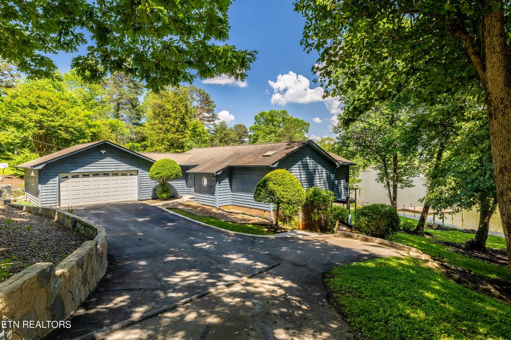 Photo of 3154 Devault Rd, Louisville, TN 37777 (MLS # 1263787)