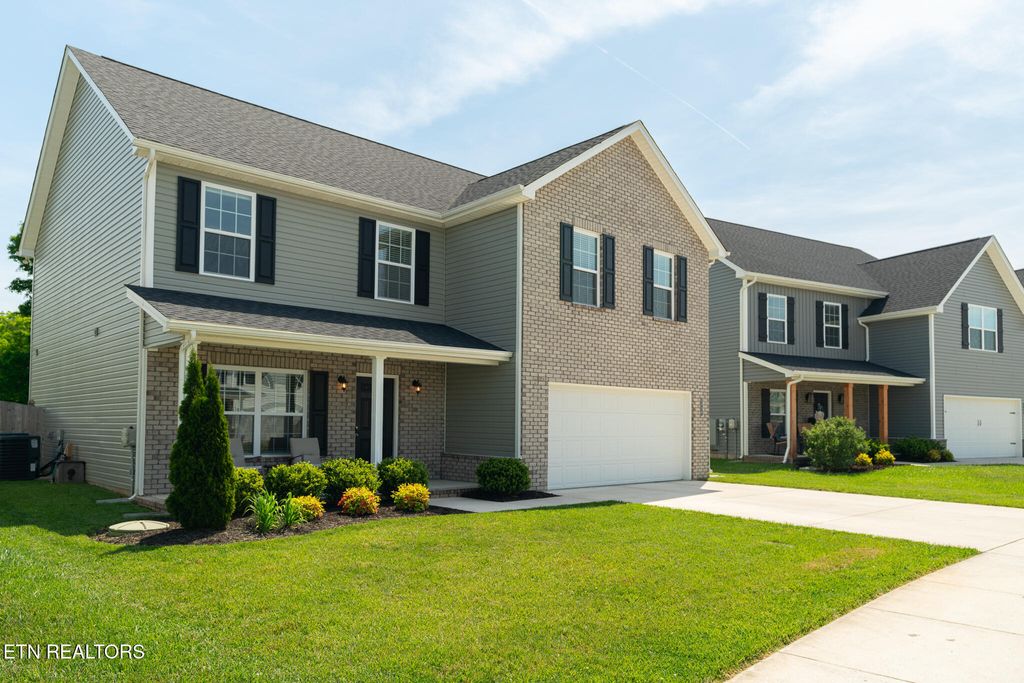 Photo of 5930 Honeycrisp Rd, Knoxville, TN 37931 (MLS # 1340729)