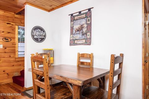 Tiny photo for 2039 Oakmont Drive, Sevierville, TN 37876 (MLS # 1317742)