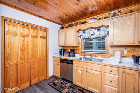 Tiny photo for 2039 Oakmont Drive, Sevierville, TN 37876 (MLS # 1317742)