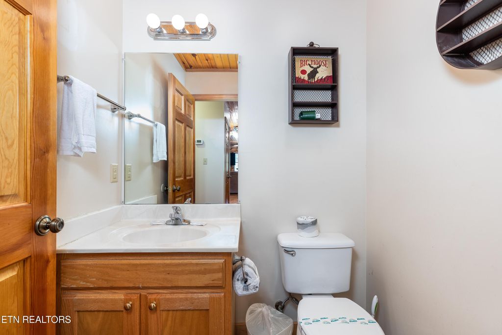 Photo of 2039 Oakmont Drive, Sevierville, TN 37876 (MLS # 1317742)